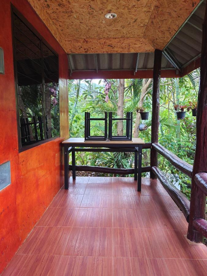 บ้านดินโฮมสเตย์ ปางอุ๋ง Ban Huai Makhuea Som Eksteriør billede